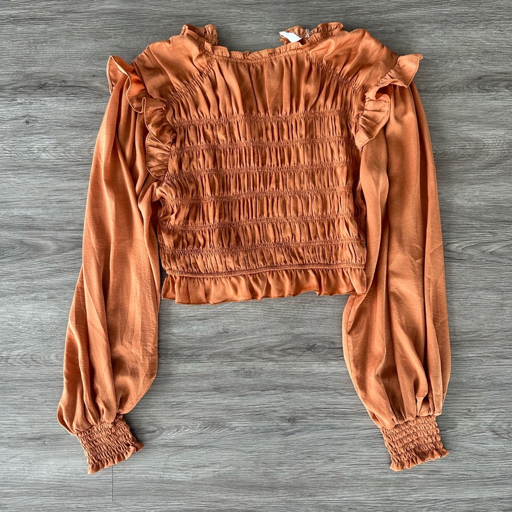 glam Burnt Orange Ruffled Top
Size L